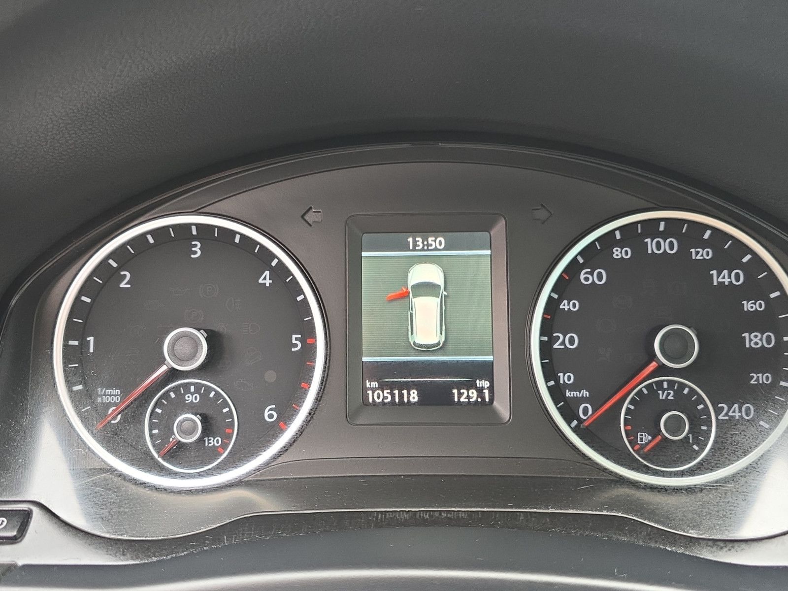 Fahrzeugabbildung Volkswagen Tiguan Sport & Style 4Motion+1.HAND+AUTOMATIK