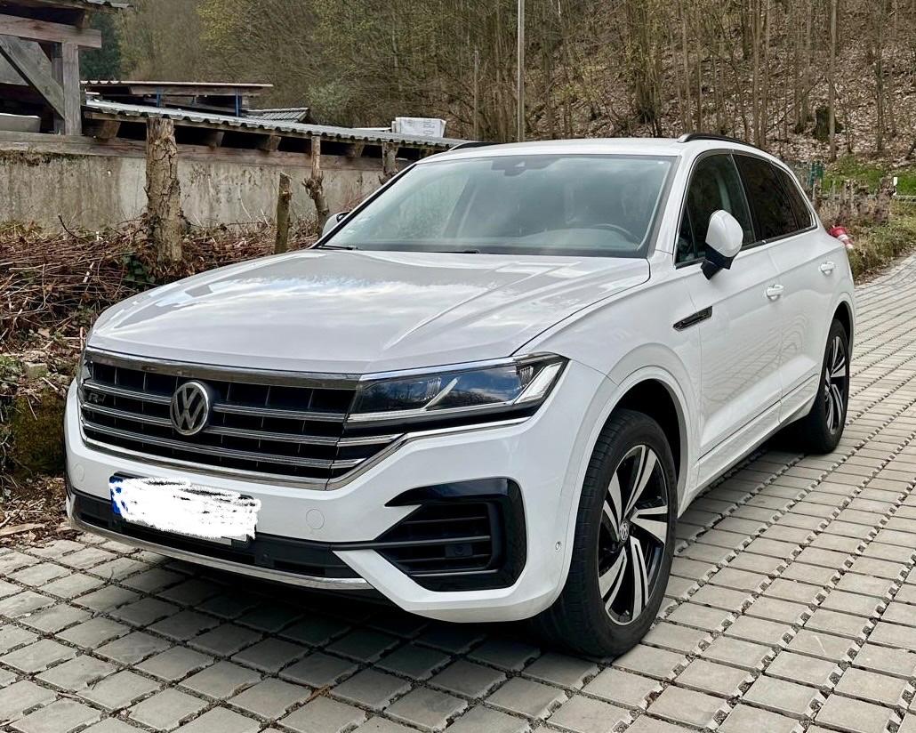 Volkswagen Touareg 3.0 V6 TDi, R-Line 4Motion, Leder, LED