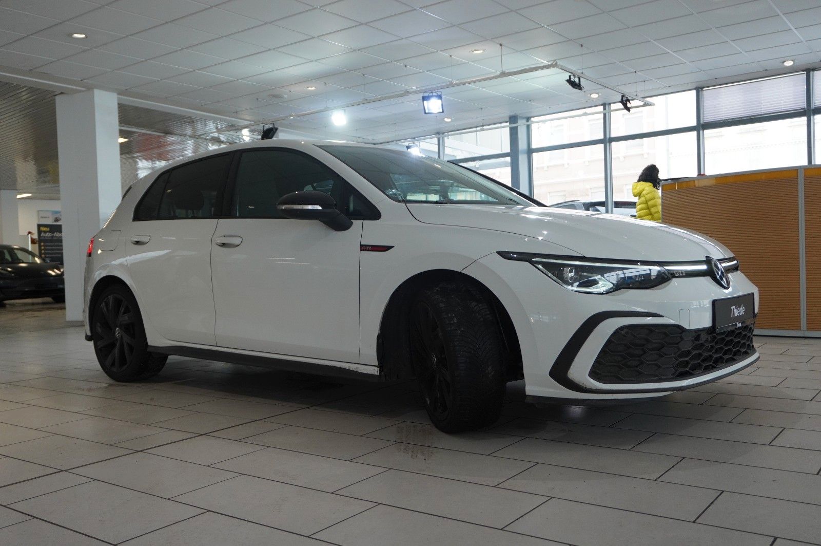 Fahrzeugabbildung Volkswagen Golf VIII Lim. 2.0 TSI GTI DSG NAVI/LED/KAMERA