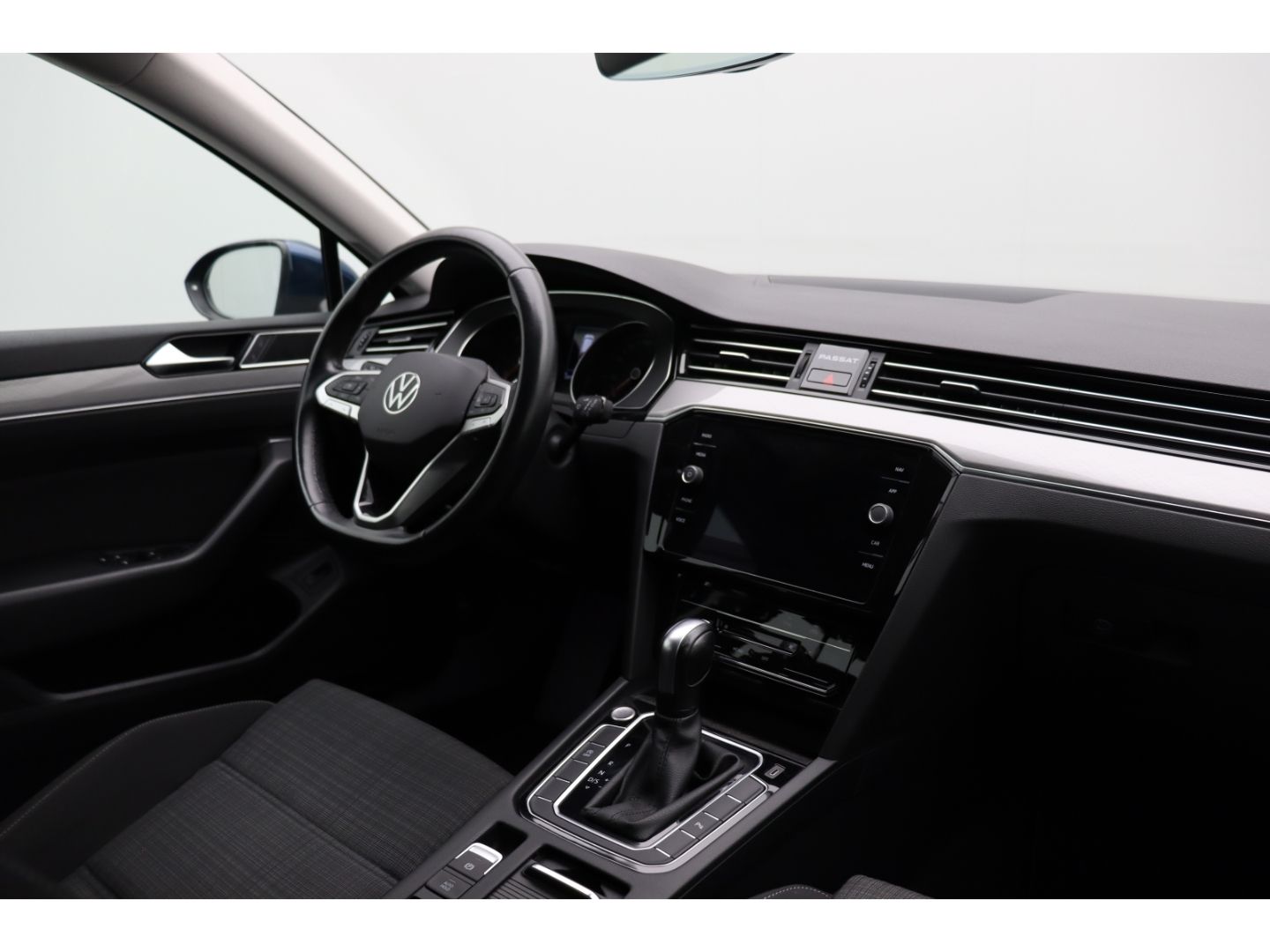 Fahrzeugabbildung Volkswagen Passat Variant 2.0 Business 3-Zonen-Klima Kamera