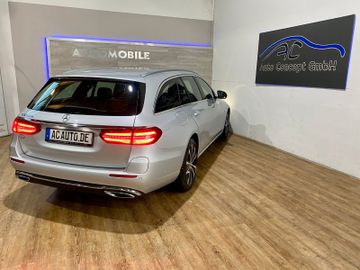 Fahrzeugabbildung Mercedes-Benz E 300de*T-Modell*Avantgarde*WIDESCREEN*AMBILIGHT