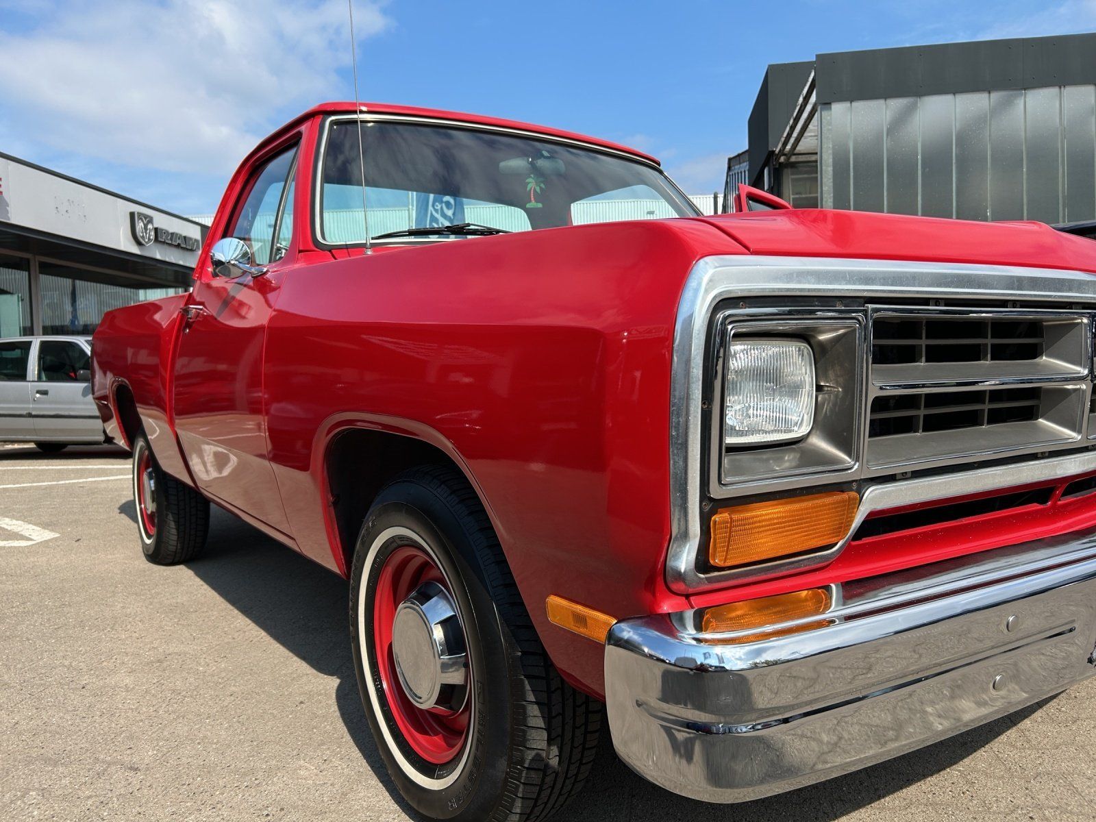 Fahrzeugabbildung Dodge Dodge RAM D-150 TOPZUSTAND/KLIMAANLAGE