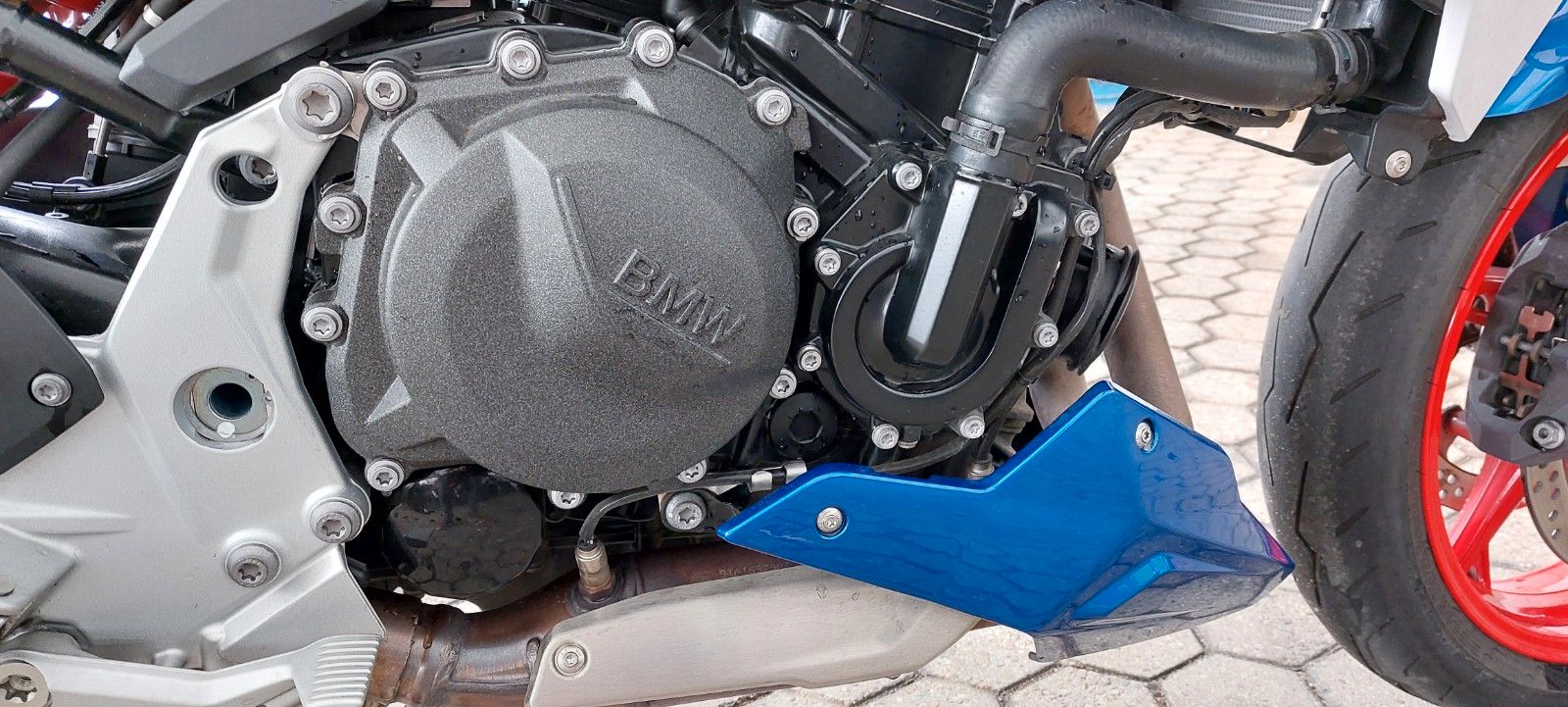 Fahrzeugabbildung BMW F 900 R Style Sport  Puig Edition   Vollausst.