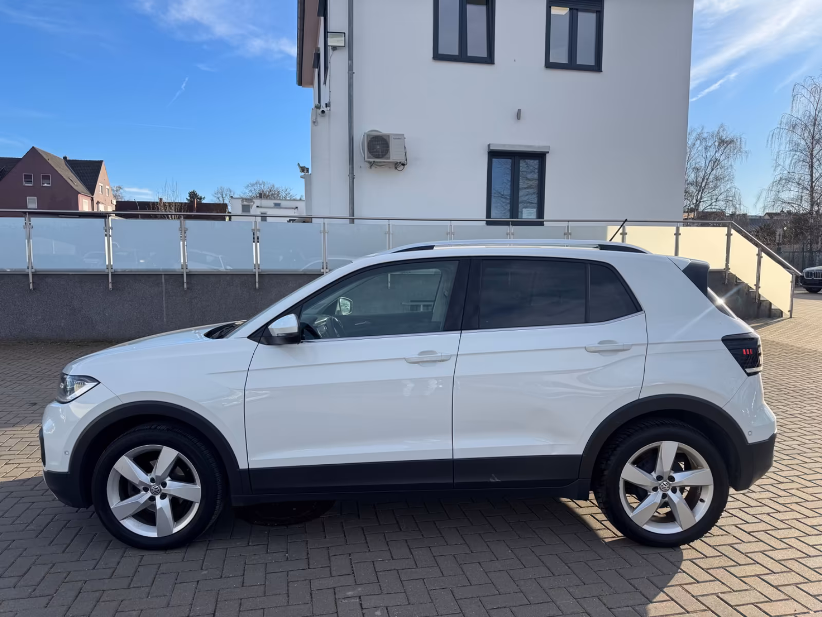 Volkswagen T-Cross*DSG*NAVI*LED*Park Assist*
