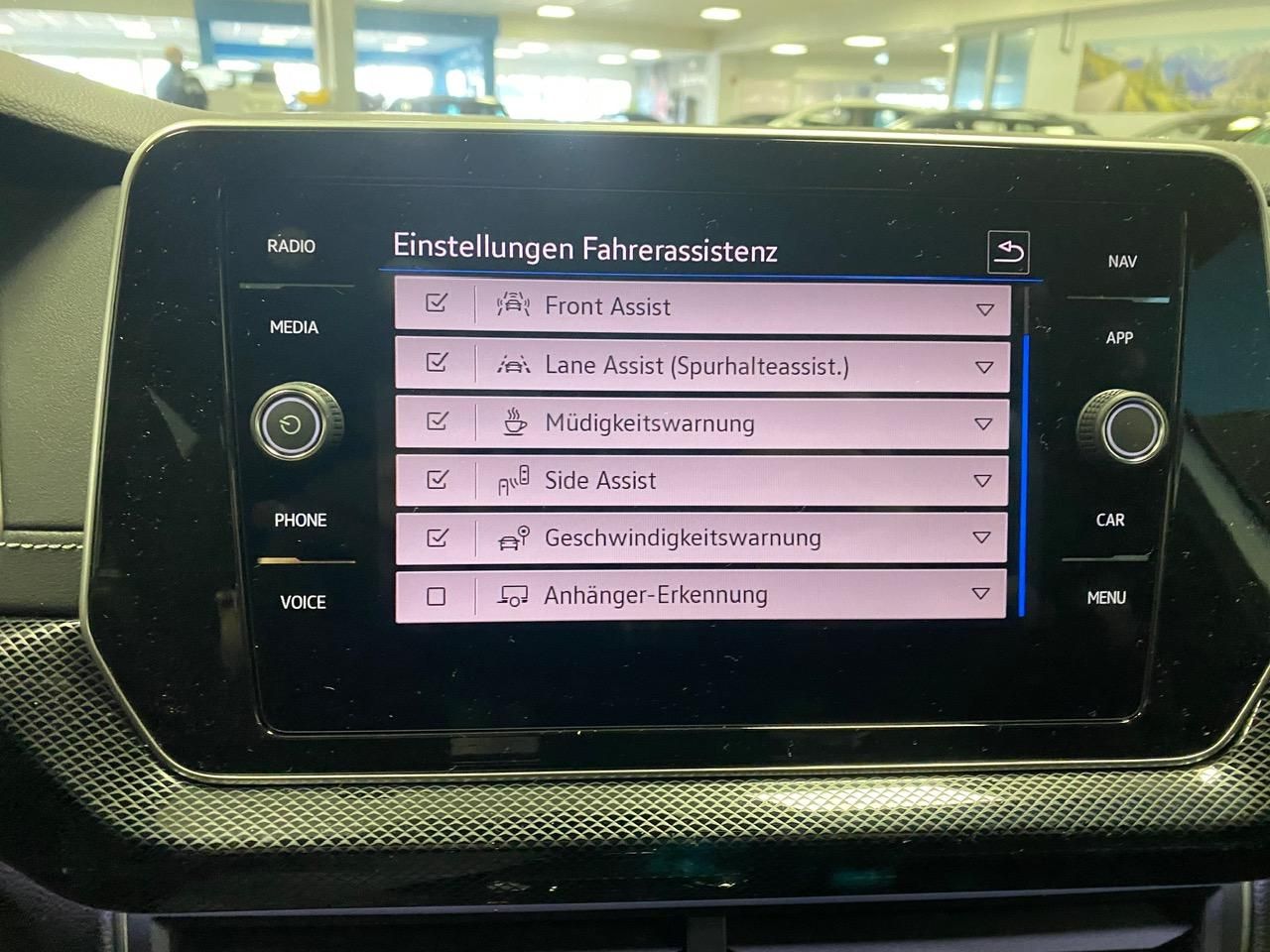 Fahrzeugabbildung Volkswagen T-Cross 1.5 TSI DSG BLACK STYLE R-Line+AHK+ACC++