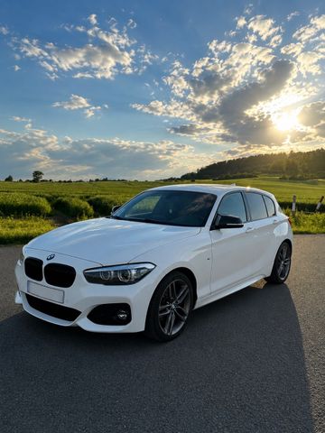 BMW 120i Edition M Sport Shadow A Edition M Spor...