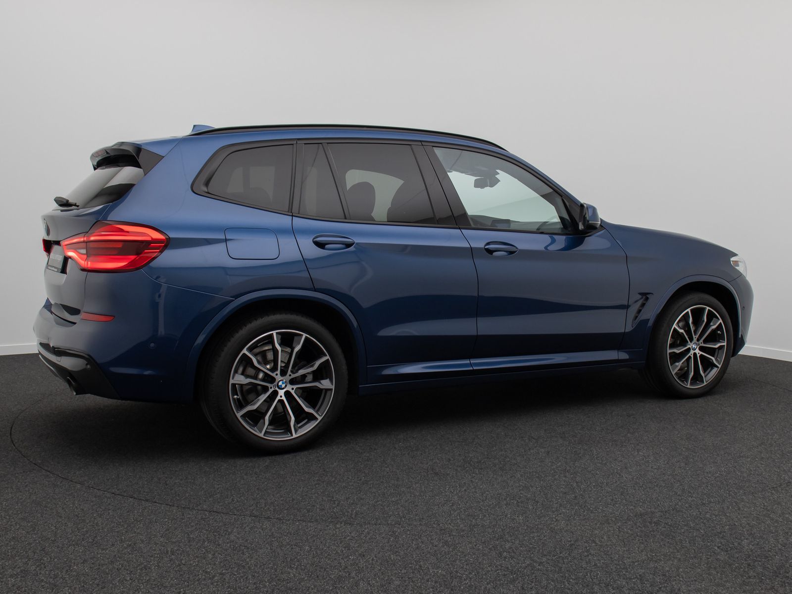 Fahrzeugabbildung BMW X3 xD20d M SPORT HUD DAB Kamera AHK Alarm 20Zoll
