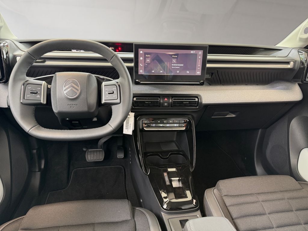 Fahrzeugabbildung Citroën e-C3 Aircross PLUS / Winter Paket