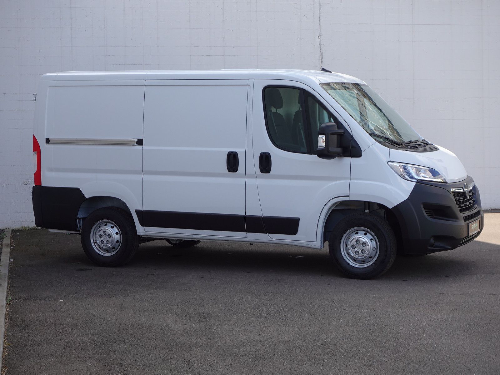 Fahrzeugabbildung Opel Movano Kasten L1H1 3,5t, Allwetter, Klima