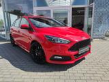 Ford Focus ST Bi-Xenon Recaro Sitze Klimaaut Freispre - Ford Focus: X