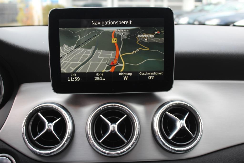 Mercedes-Benz CLA 180 Shooting Brake