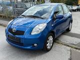 Toyota Yaris Team Wenig KM Klima TÜV AU NEU - Toyota Yaris Gebrauchtwagen in Leverkusen