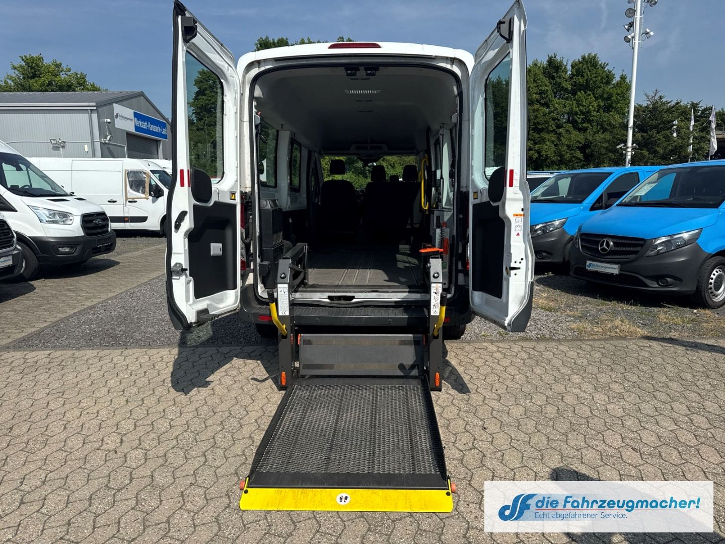 Fahrzeugabbildung Ford Transit Kombi 350 L3 Trend 2.2 TDCi DPF *1465 *K