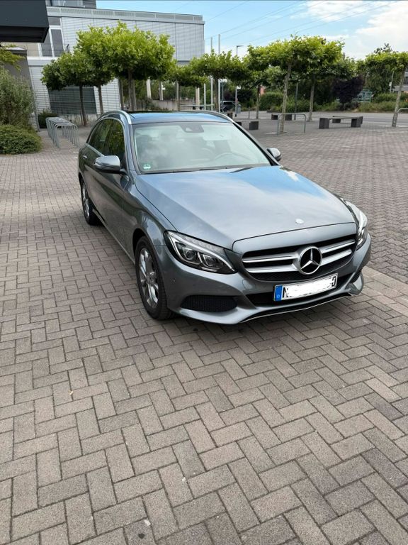 Image of Mercedes-Benz C 220