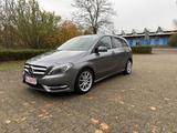 Mercedes-Benz B 180 Sehr gepflegt - Mercedes-Benz B 180 Gebrauchtwagen in Karlsruhe