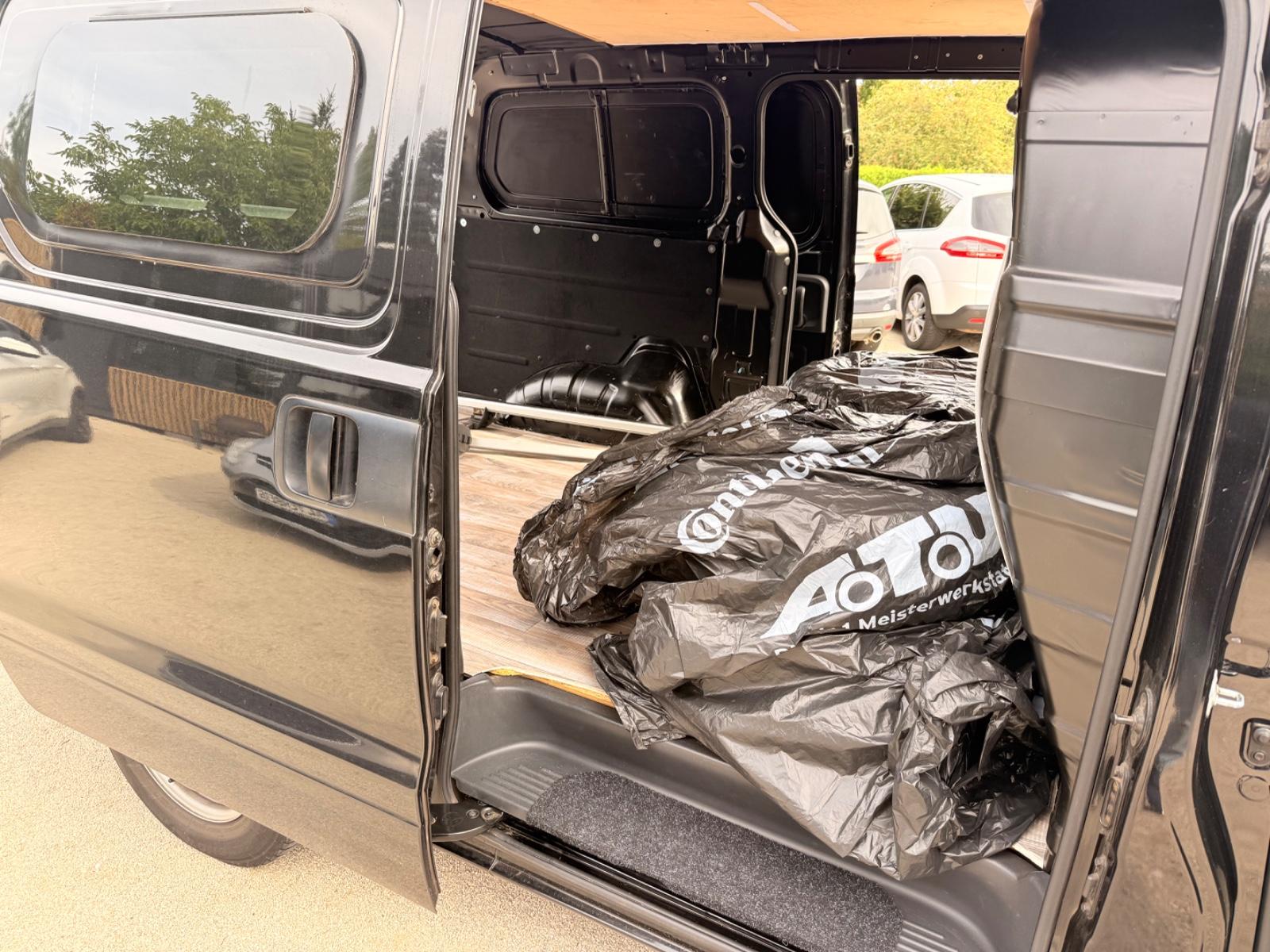 Hyundai H-1 Kasten,Klima,AHK,TÜV 11.2027