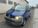 Volkswagen T5 Caravelle**9 Sitzer**Euro 5** - blaue Volkswagen T5 Caravelle