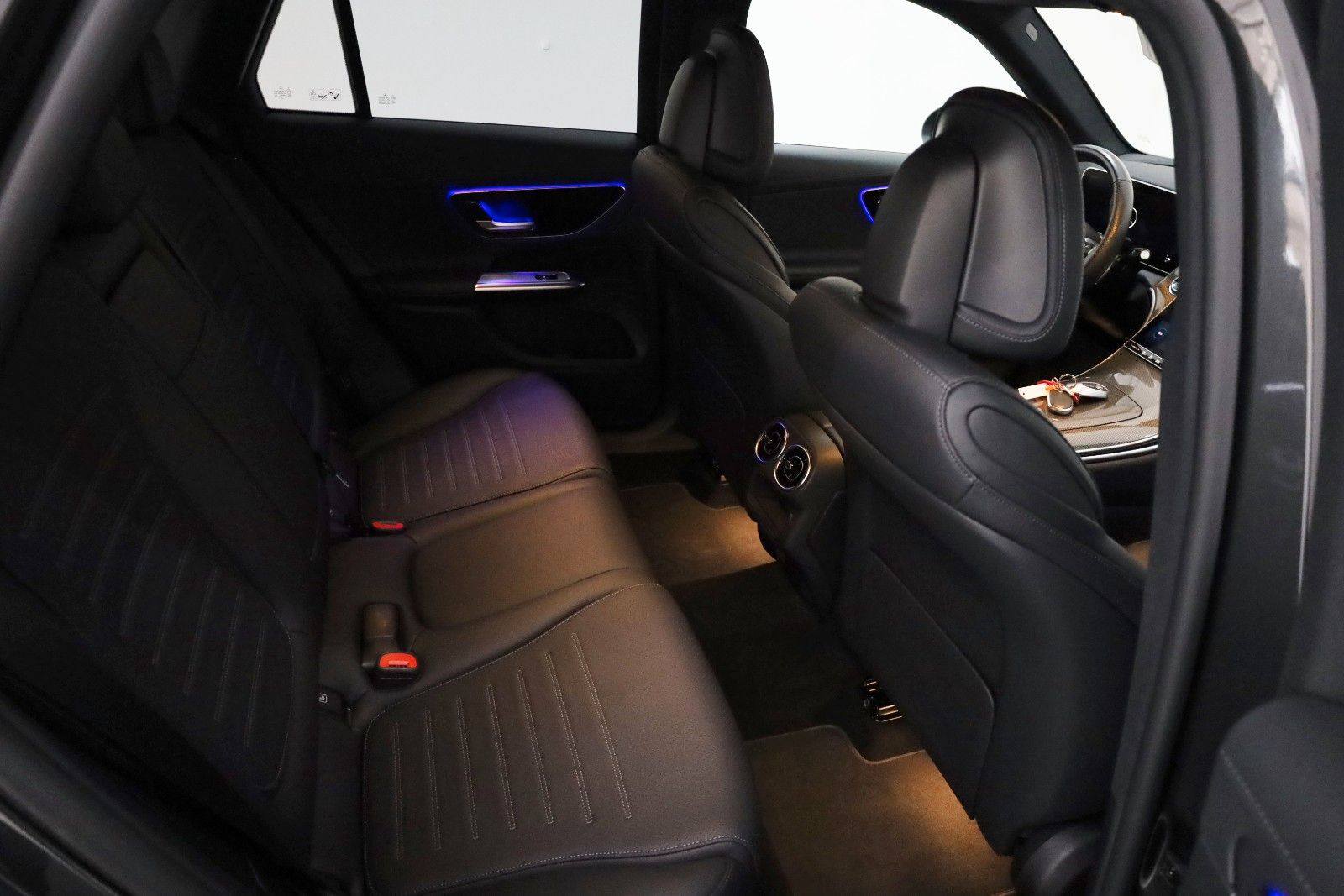 Fahrzeugabbildung Mercedes-Benz GLC 300 e 4M,AMG-line,Navi,LED,SH,Kamera,ACC +WR