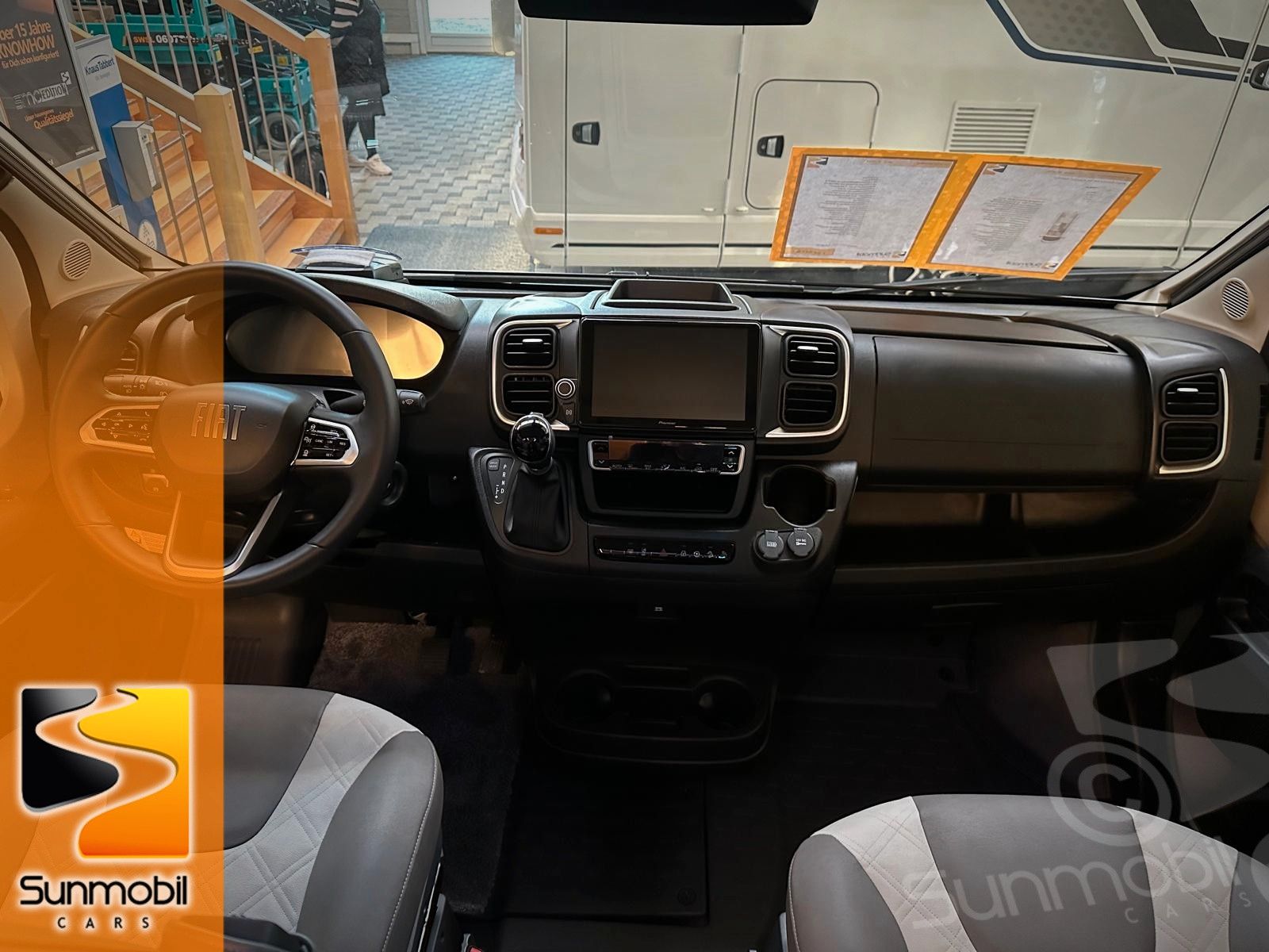 Fahrzeugabbildung Knaus BoxLife 600 ME Platinum Selection Aufstelldach