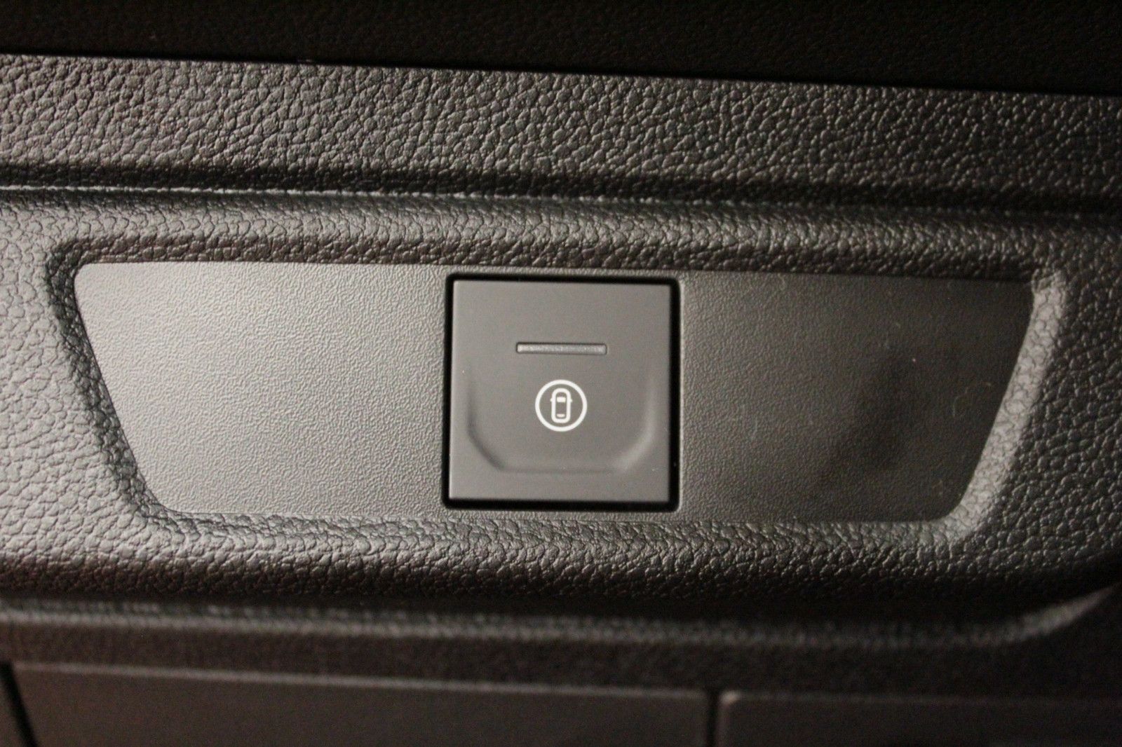 Fahrzeugabbildung Dacia Sandero TCe 90 Expression*Winterpaket*15418*