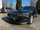 BMW 730D Bi-Xenon/Navi/Kamera/Head-Up/Massage/Vollll - BMW 7er Reihe Gebrauchtwagen