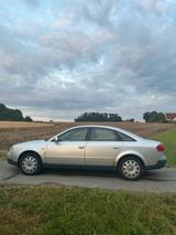 Audi A6 2.4l V6 Benzin Limousine - Audi A6 aus 2000: 4.2