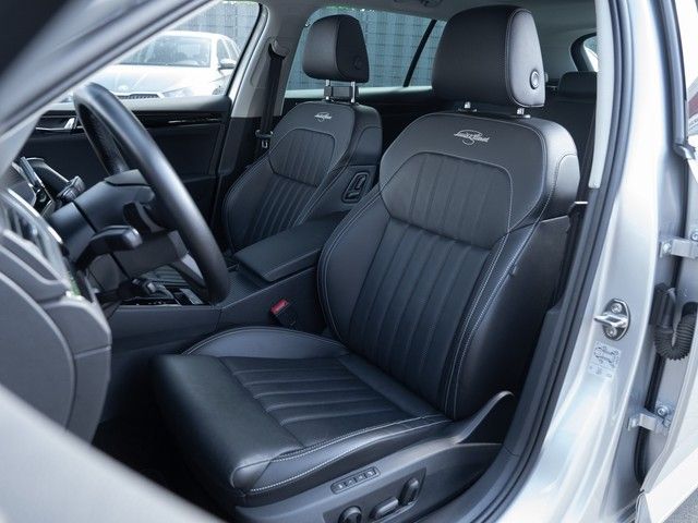Superb Combi 2.0 TDI L&K 4x4 DSG PANO+MATRIX+DCC