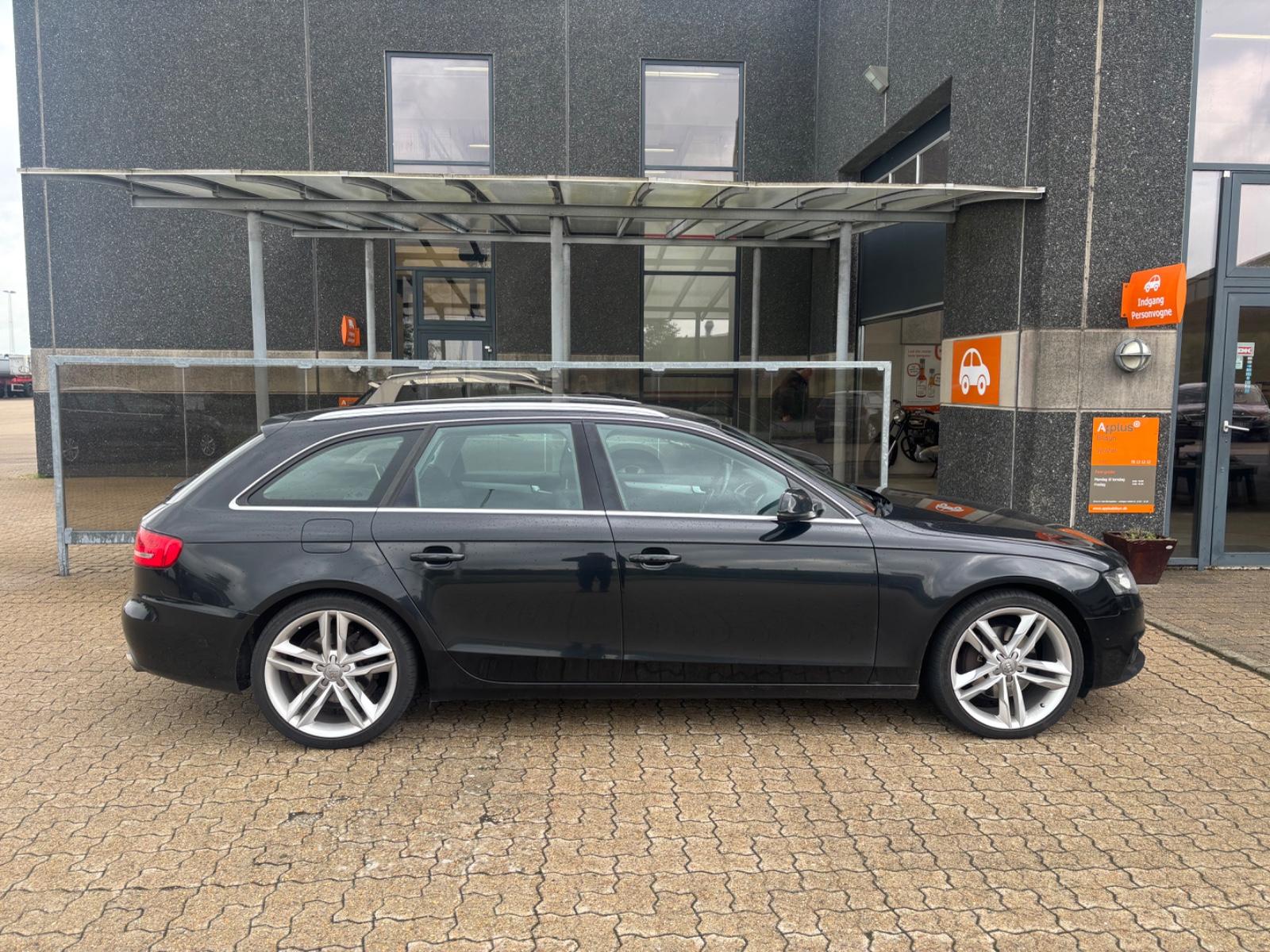 Audi Quattro 2010 — engine 2.967 cm³, 239 HP (176kW)