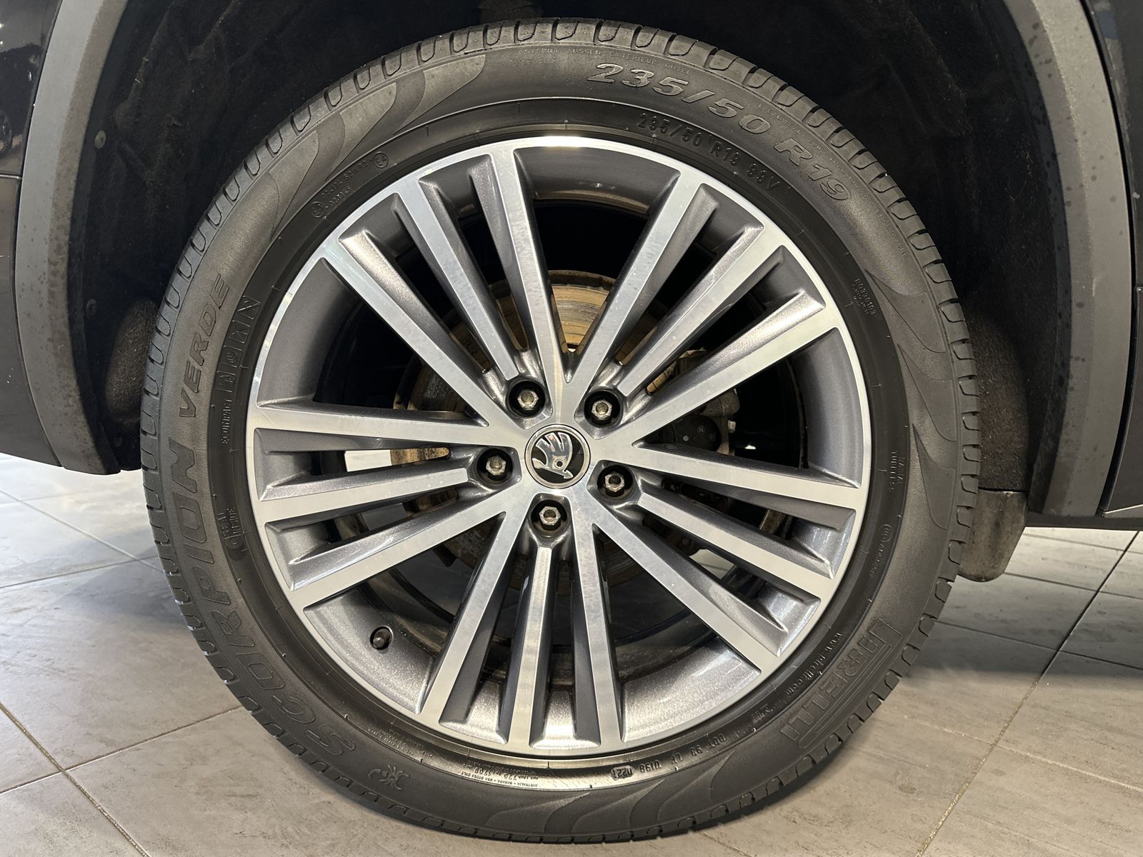 Fahrzeugabbildung SKODA Kodiaq 2.0 TDI DSG L&K NAV+LED+AHK+360°+ACC+19ZO