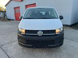 Volkswagen T6 Kombi lang 9-Sitzer Klima, PDC, NAVi - Volkswagen T6 Kombi in Leipzig