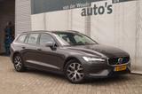 Volvo V60 2.0 B3 163pk automatik Essential -LEER-LED-E - Volvo V60 mit Benzin-Antrieb: Kombi