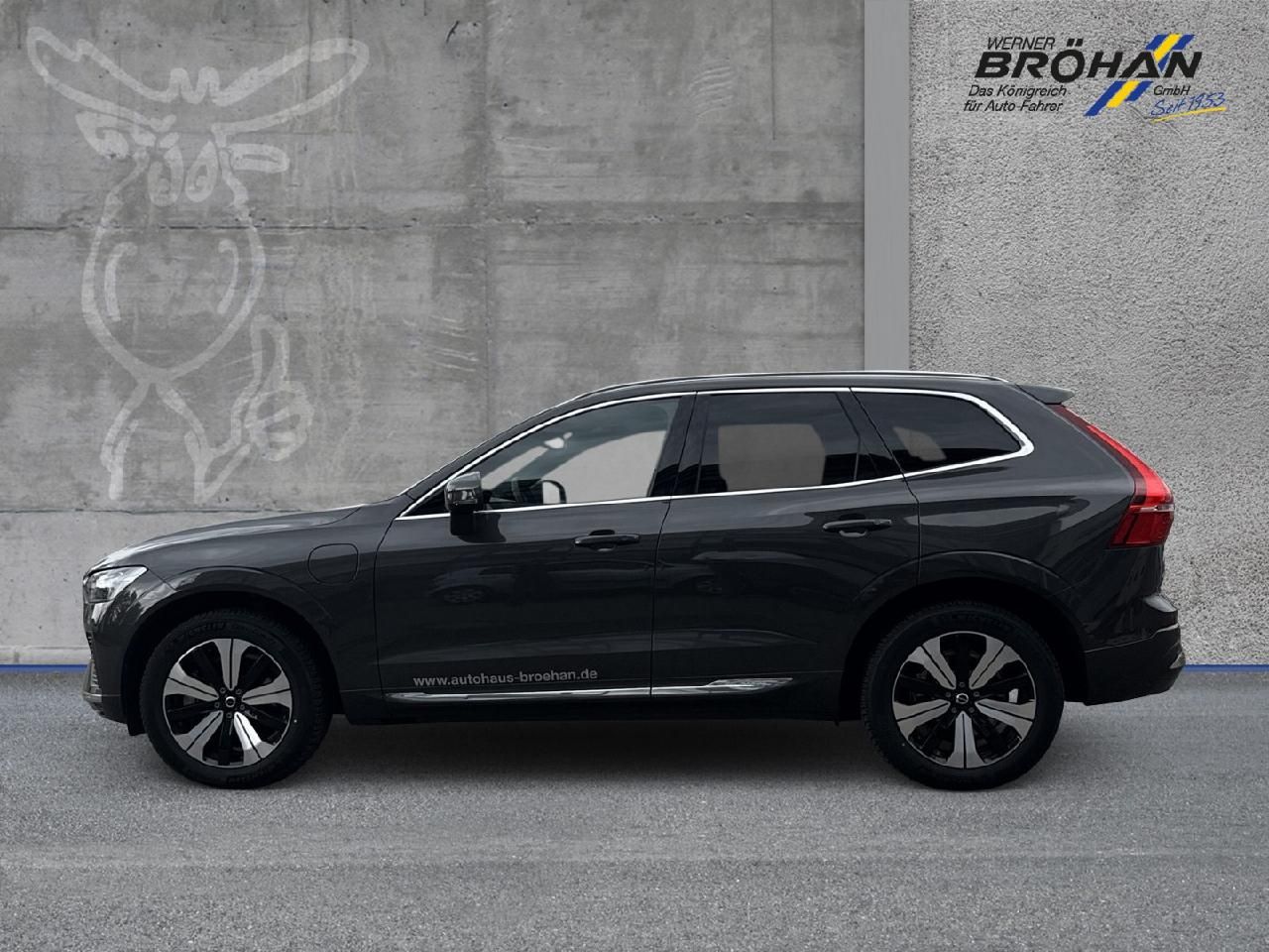 Fahrzeugabbildung Volvo XC60 T6 AWD Plus Bright Recharge Plug-In Hybrid