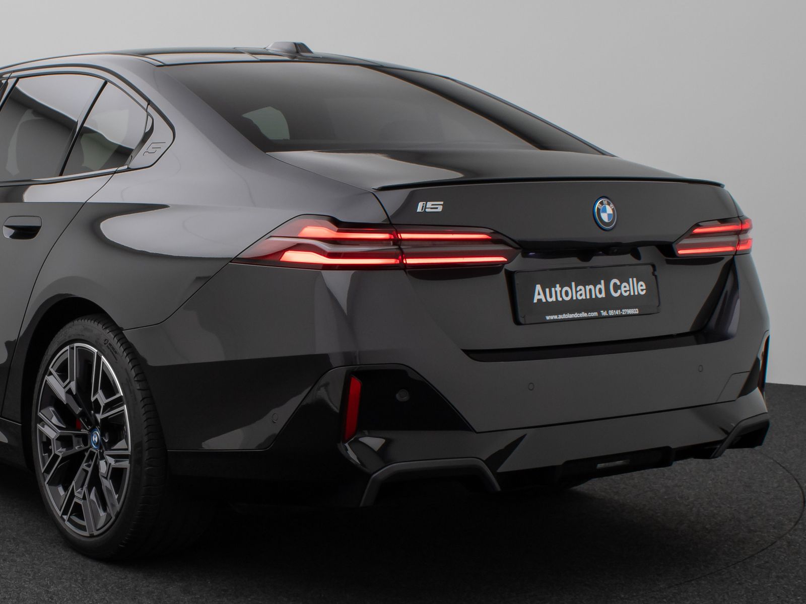 Fahrzeugabbildung BMW i5 eD40 M Sport Pro Panorama 360°HUD DAB H/K ACC