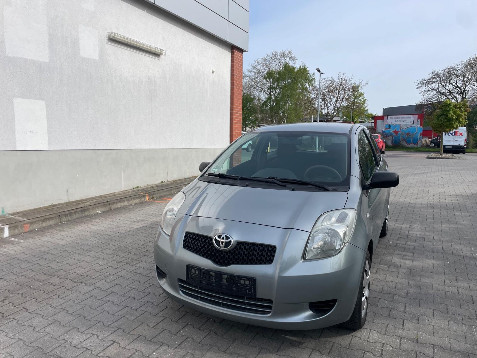 Toyota Yaris Cool , 1 Hand , Kupplung Neu
