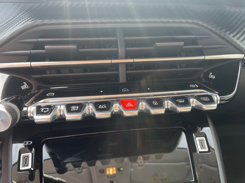 Peugeot 208 - Bild 18