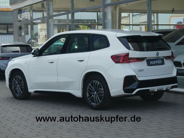 BMW iX1 xDrive30 M Sportp. Parkass°beh.M-MFLK°18" foto 3