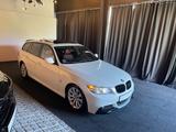 BMW 320d Touring M-Paket* - BMW 320 aus 2011: Kombi, 320d