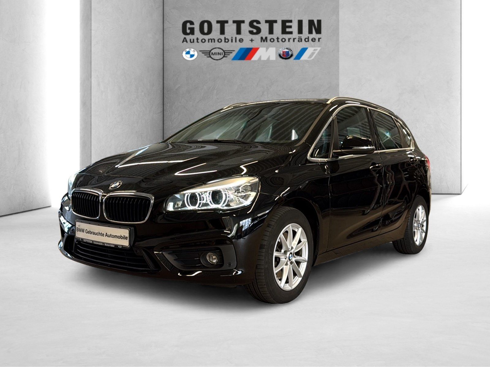 BMW 220i Active Tourer Advantage