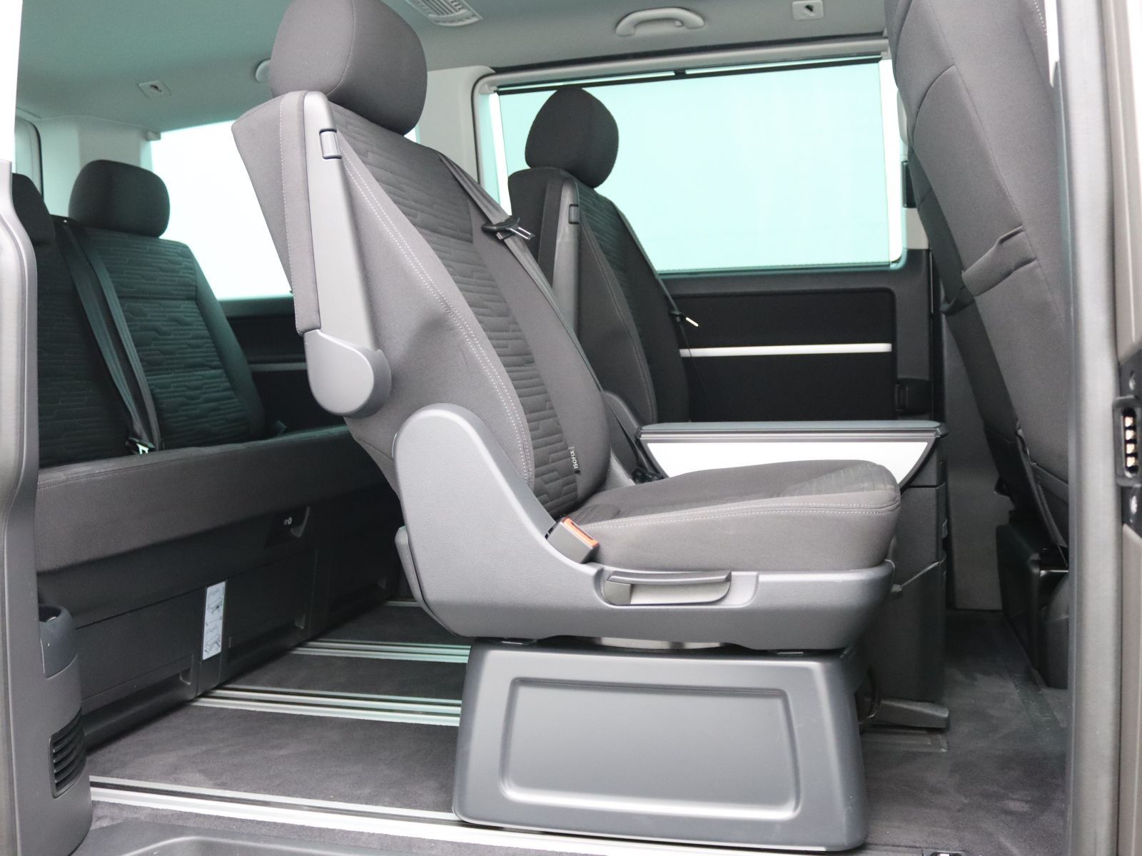 Volkswagen T6 Multivan - Bild 11
