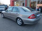 Mercedes-Benz C 200 Lim. Kompressor Schiebedach*Xenon*SHZ - Mercedes-Benz C-Class: Kompressor