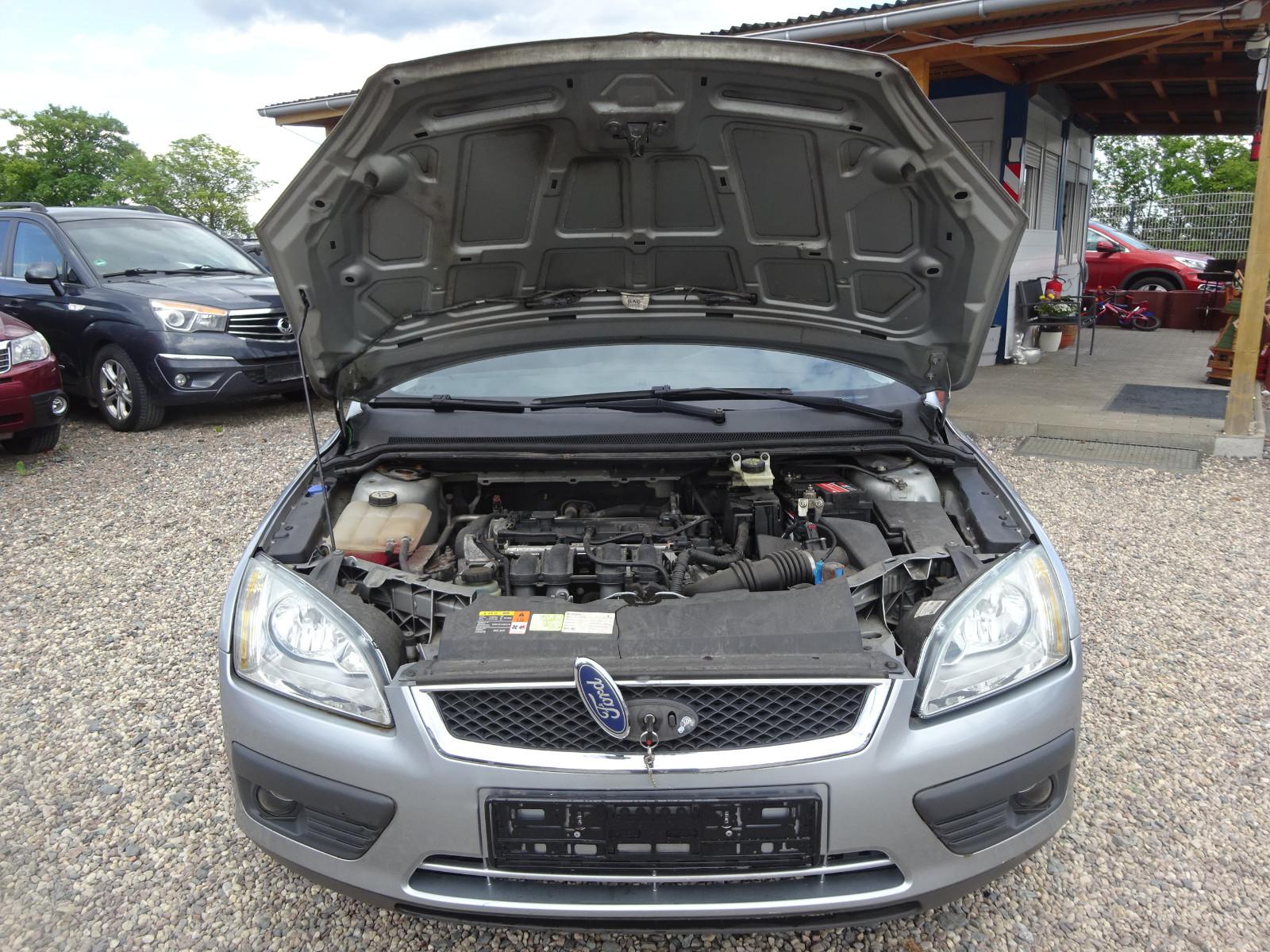 Ford Focus 2005 — photo 13