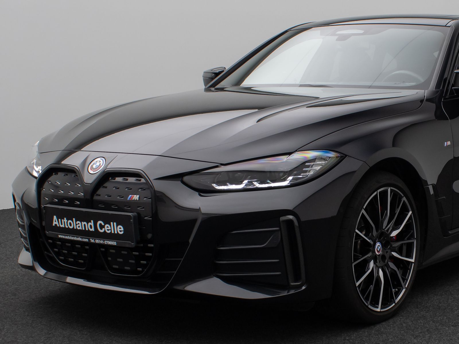 Fahrzeugabbildung BMW i4 M50 Gran Coupé Glasdach Kamera HUD H/K 20Zoll