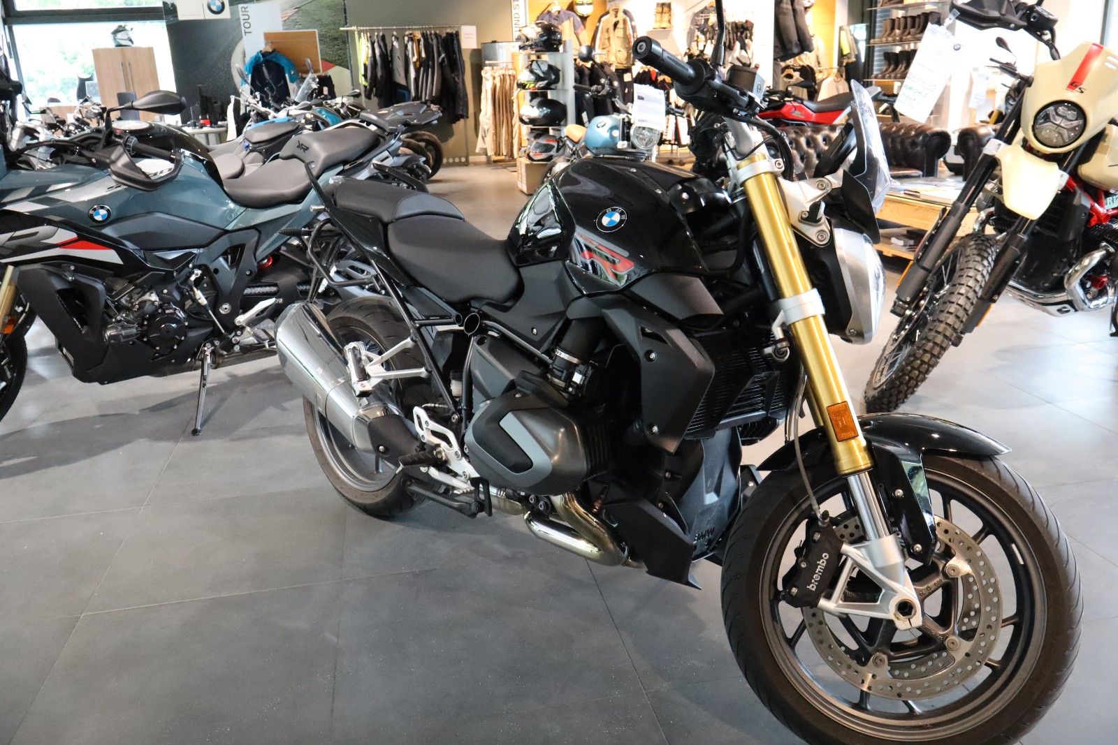 Fahrzeugabbildung BMW R1250R