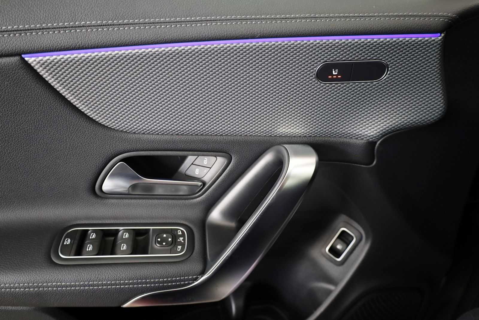 Fahrzeugabbildung Mercedes-Benz CLA 250e Progressive Coupe,Leder,Navi,LED,Kamera