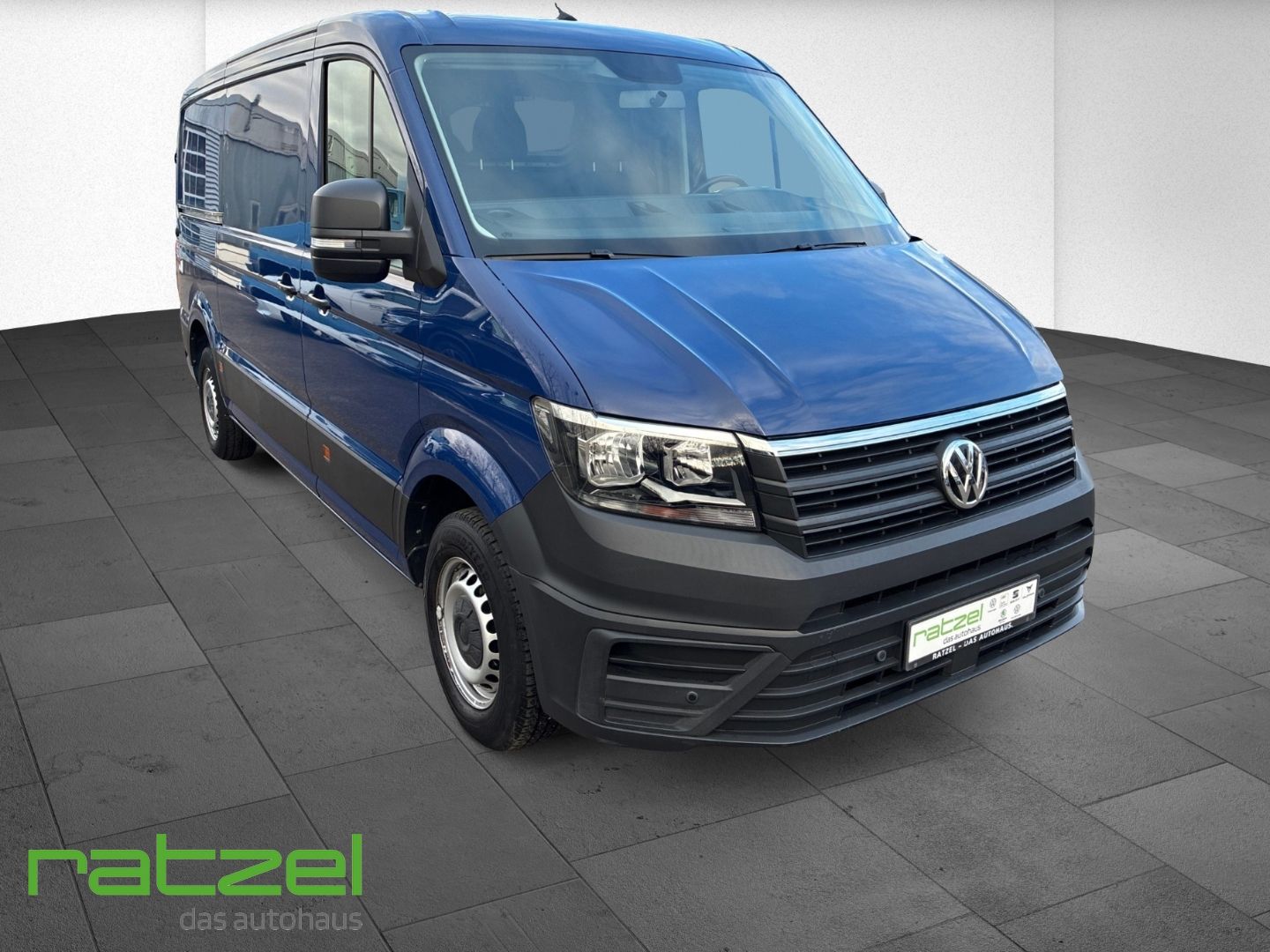 Fahrzeugabbildung Volkswagen Crafter Kasten 35 2.0 TDI L2H1 ML Navi AHK Stand