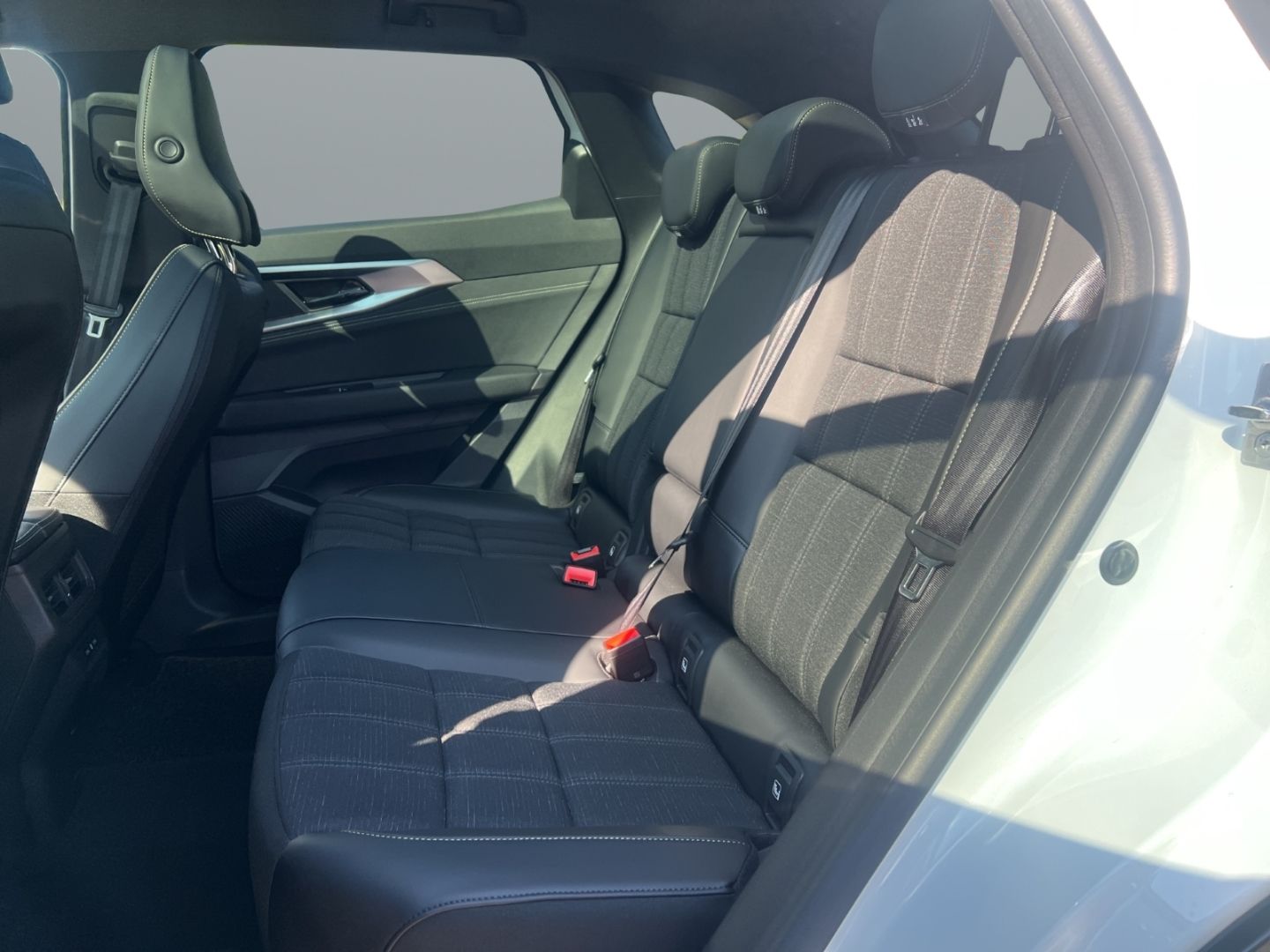 Fahrzeugabbildung Renault Austral Iconic 1.2 E-TECH Full Hybrid 200 EU6e H