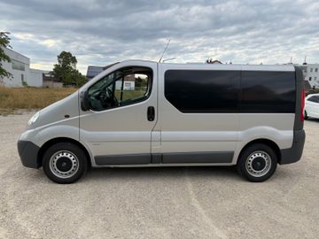 Opel Vivaro - 2