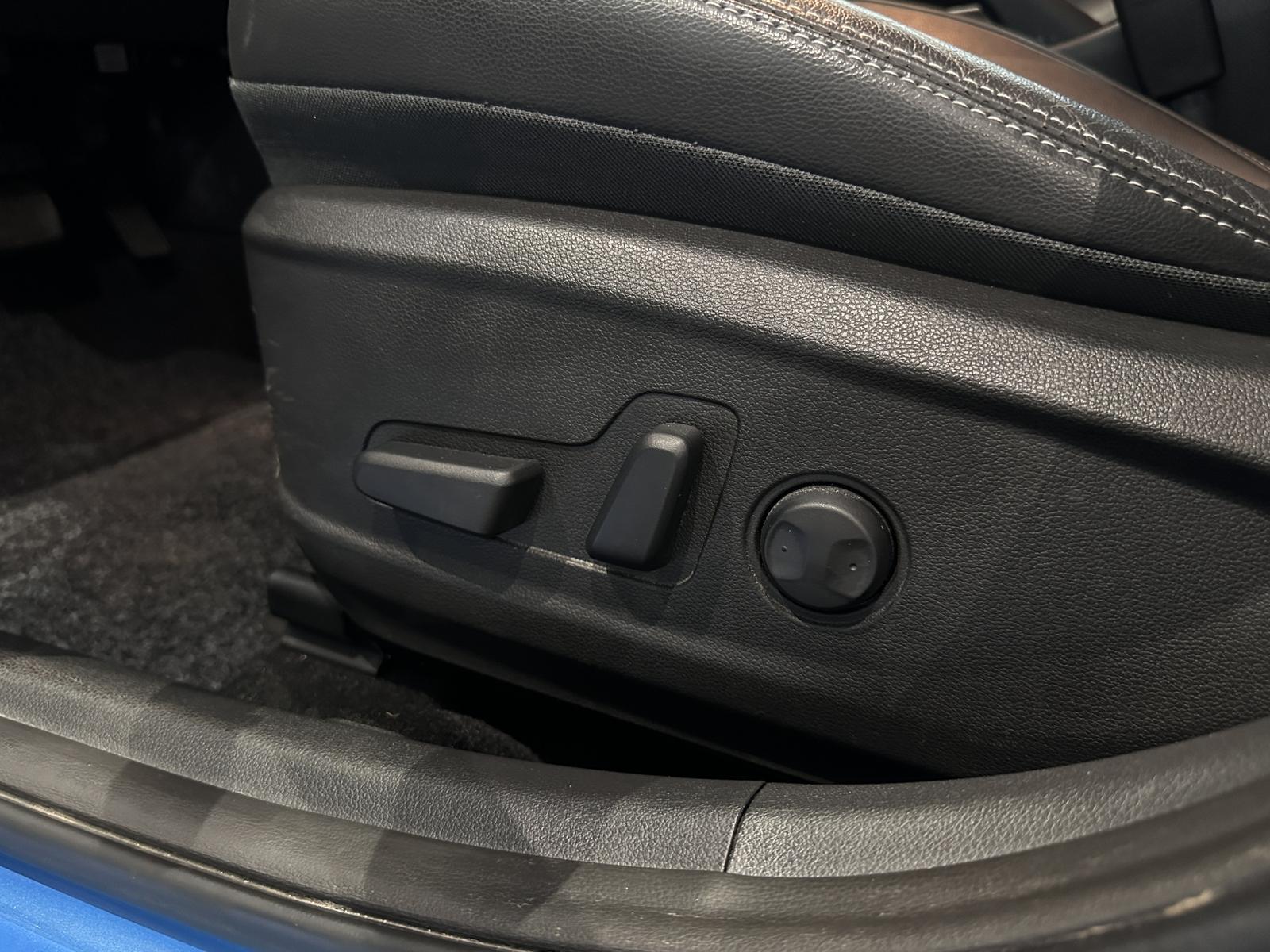 Hyundai Kona Premium 4WD *LEDER, AUTOMATIK, AHK, RFK*