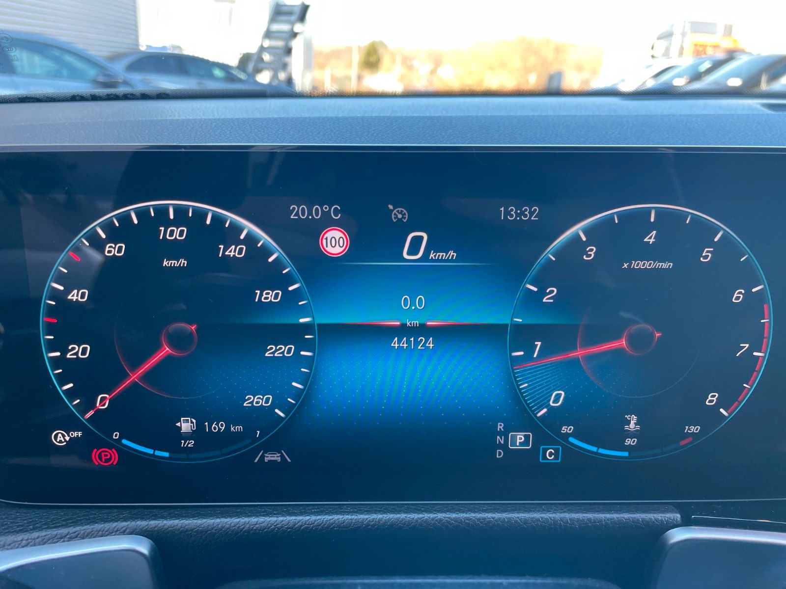 Fahrzeugabbildung Mercedes-Benz GLB 200 AMG 7-Sitzer +Ambiente+R-Kamera+Carplay