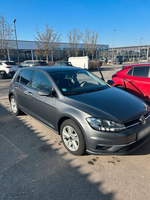 Image of Volkswagen Golf